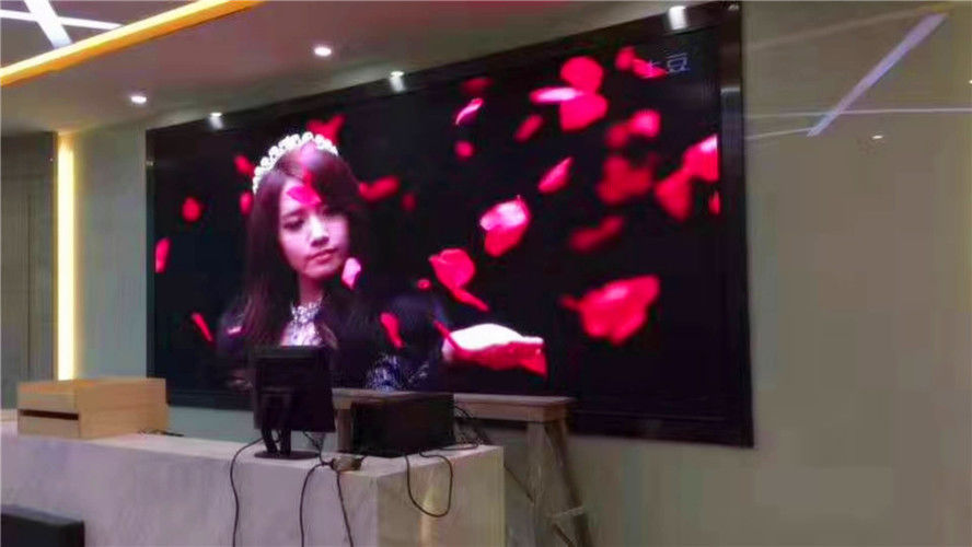 P6.94mm SMD 2121 RGB Waterproof LED Video Wall Rental With 500 x 500mm Cabinet