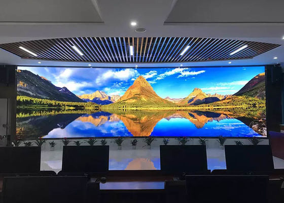 Seamless Fine Pixel Pitch LED Display SMD P1.56 Indoor LED Video Wall